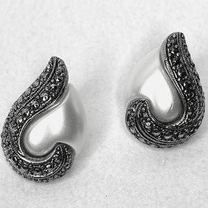 Teardrop Stud Earrings Pearlesque Stone Burnished Silver Tone  Swirl Post Back